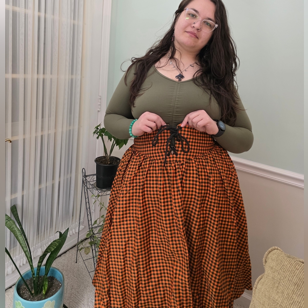 Corset Skirt in Orange Pumpkin Gingham - Picture 2 of 16